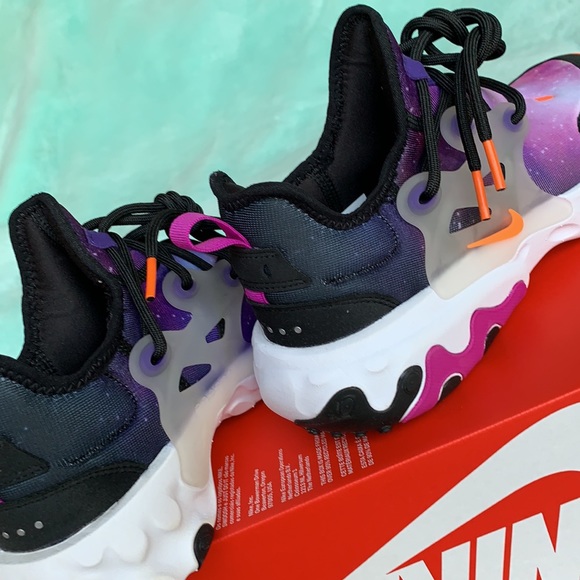 NIKE REACT PRESTO PRINT WMNS - Picture 15 of 16